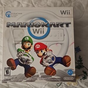 Nintendo Mario Kart Wii - Red and Green